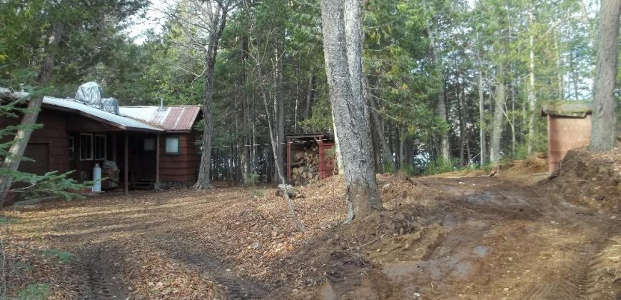 ONTARIO CANADA LAKE FRONT PARADISE